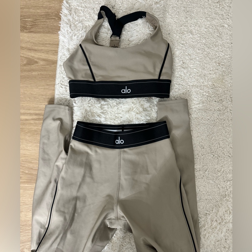 ALO YOGA LEGGING & BRA SET